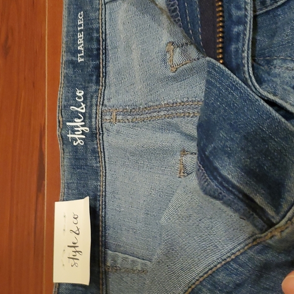 Style & Co High Rise Patch-Pocket Flared Jeans Blue Size 6 - Picture 5 of 12